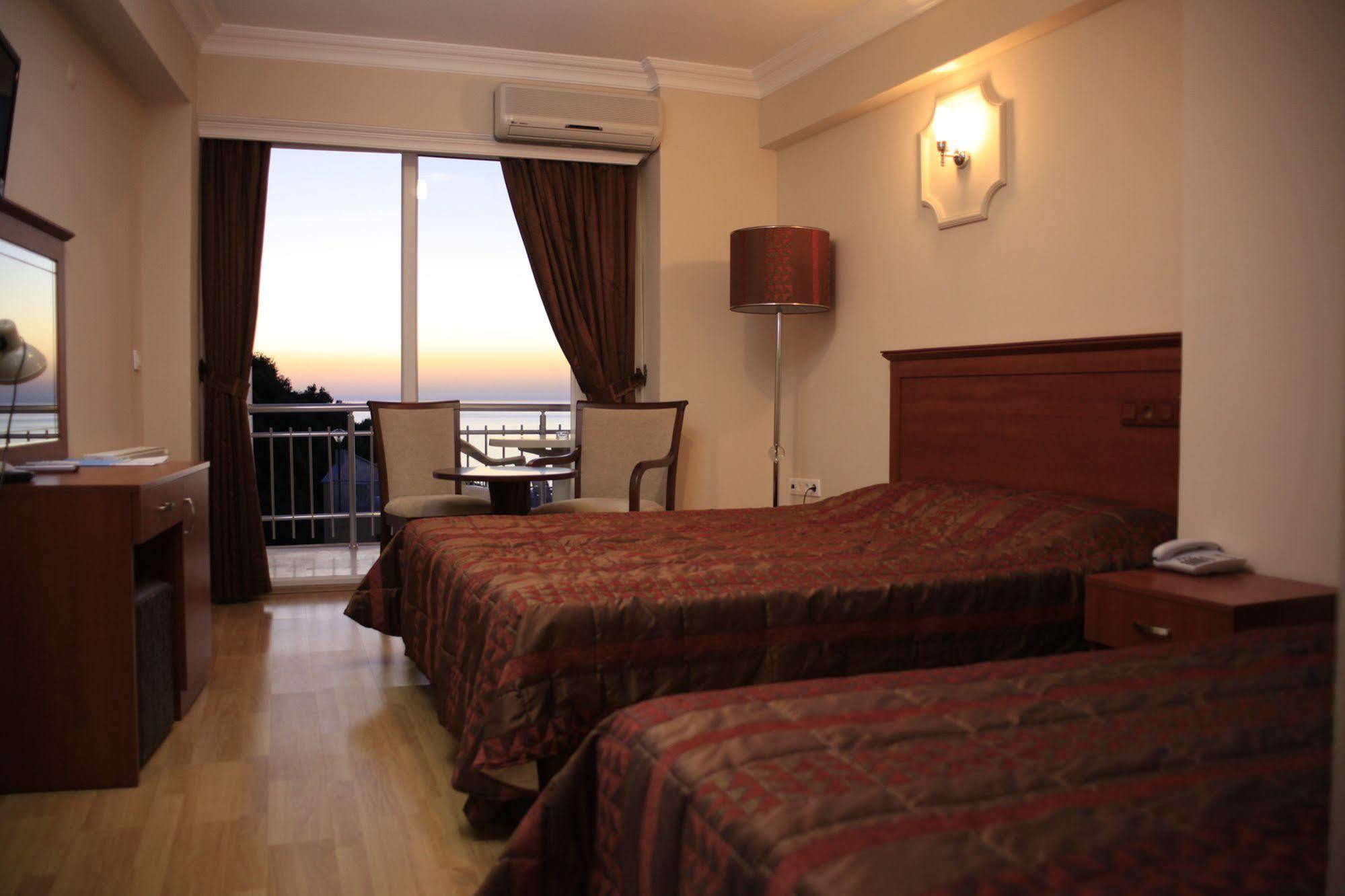 Dogalya Hotel Mudanya Exterior foto
